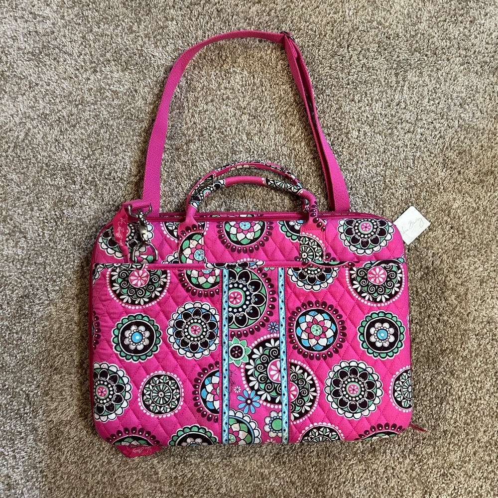 BRAND NEW Vera Bradley Hard Laptop Computer Carrying Case in Cupcake Pink